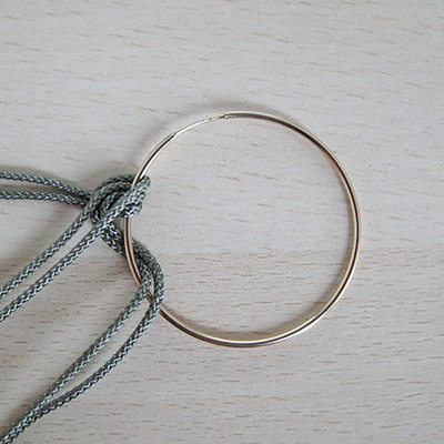 Créoles tressées Gold Filled (or laminé) et fil de jade : Etape 1