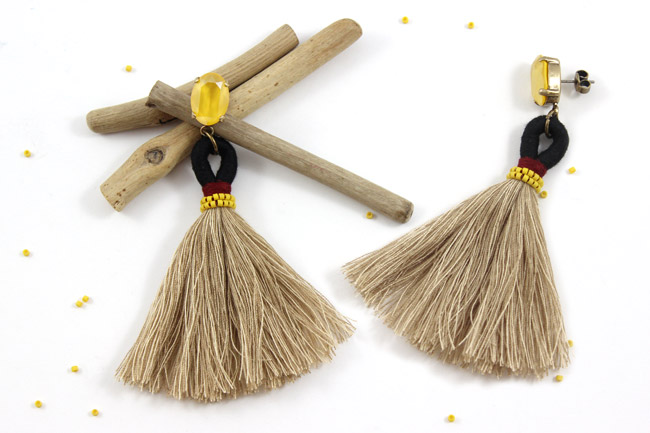 Boucles d'oreilles cabochon PureCrystal Buttercup pompon style ethnique final