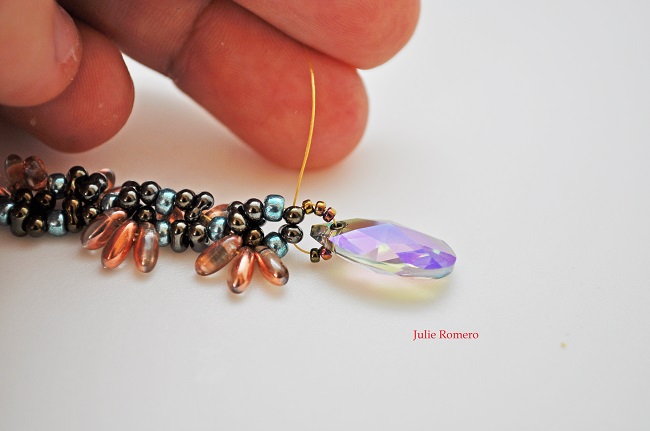 Boucles d'oreilles avec perles Rizo, Farfalles et larmes PureCrystal : Etape 16