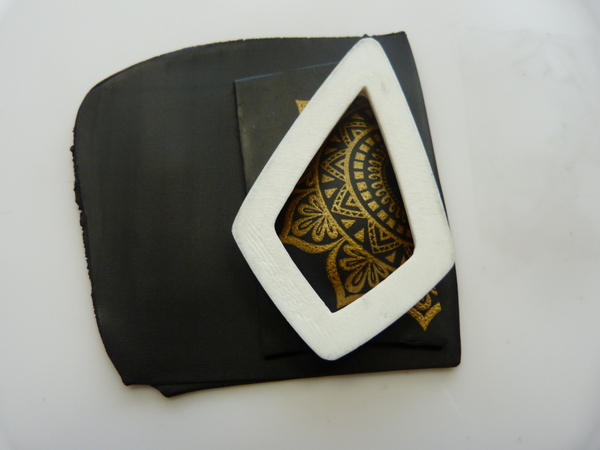 Boucles d'oreilles chics silk-screen en pâte polymère : Etape 5