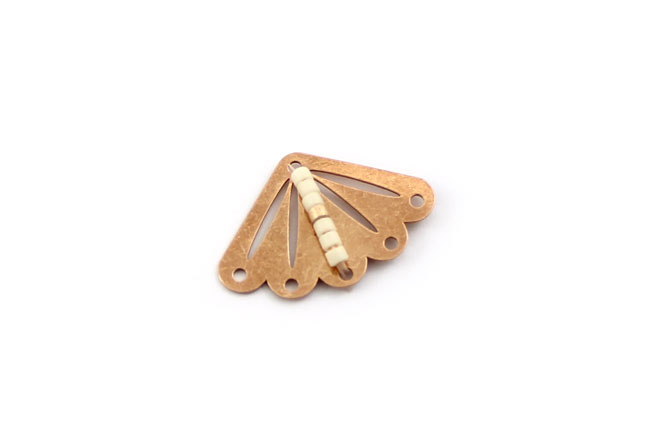 DIY Boucles d'oreilles doré rose mini plumes et Miyuki : Etape 3