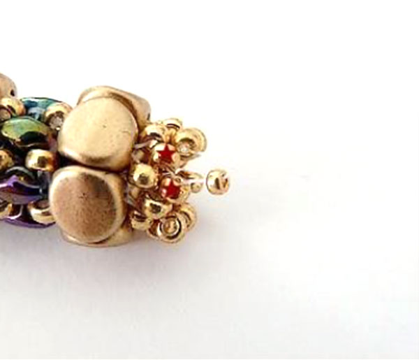 Collier « Idyle » © par PUCA® : Etape 23