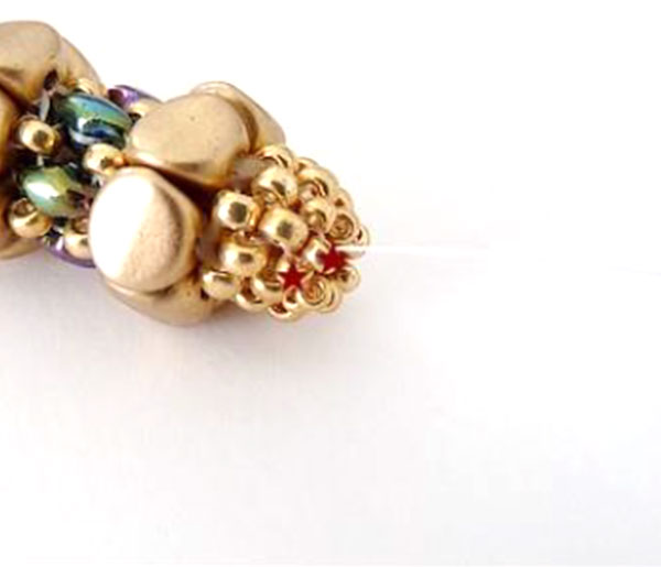 Collier « Idyle » © par PUCA® : Etape 24