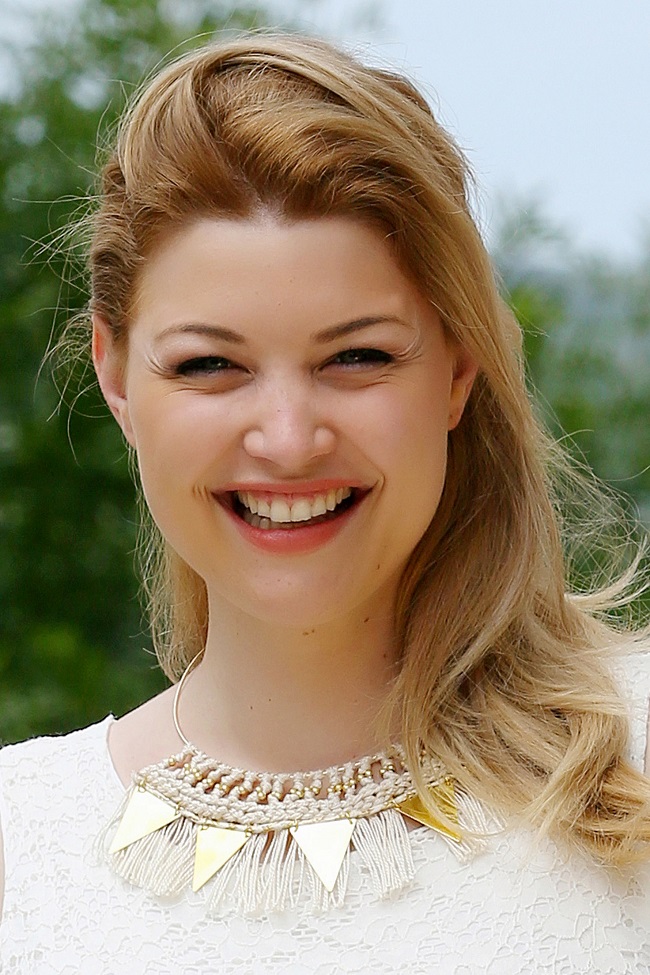 tutoriel collier macram&eacute; perles et triangles dor&eacute;s final