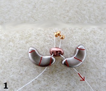 Collier Jéromine Arcos® Khéops® et rocailles par Puca® : Etape 1