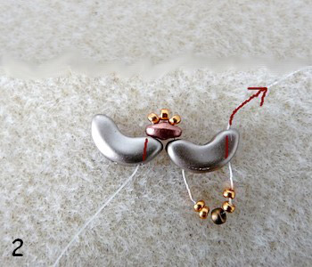 Collier Jéromine Arcos® Khéops® et rocailles par Puca® : Etape 2