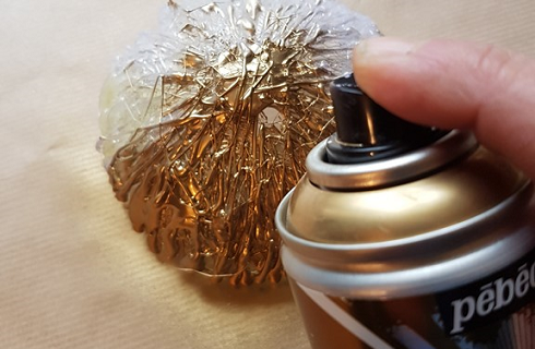 DIY facile panier &agrave; clefs avec colle et peinture decoSpray P&eacute;b&eacute;o