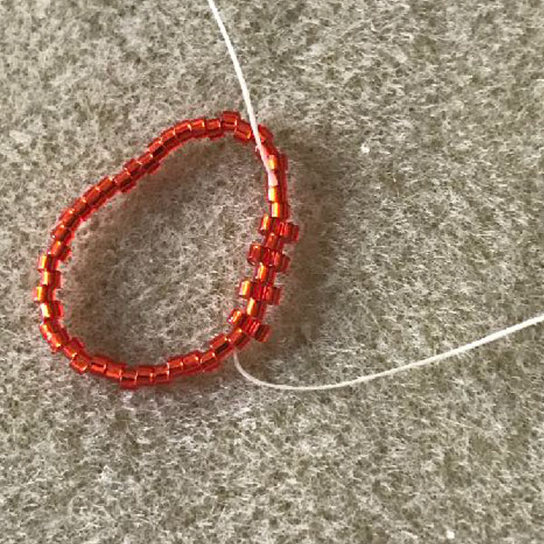 Comment faire correspondre son tour de poignet et le nombre de perles Miyuki delicas pour un bracelet et bague en peyote circulaire