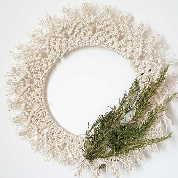 Couronne de Noël DIY en macramé