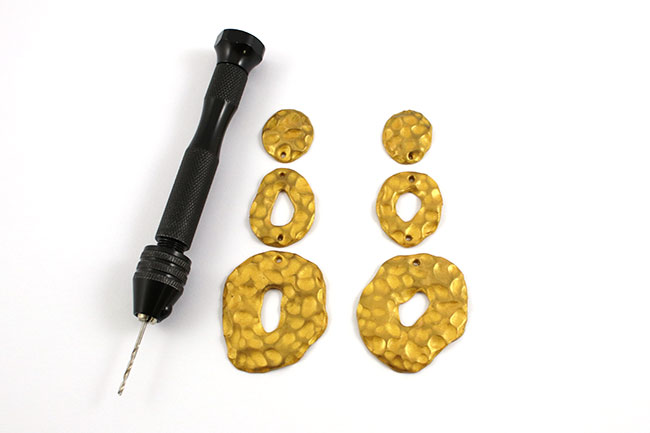 Boucles d'oreilles polymère effet martelé : Etape 6