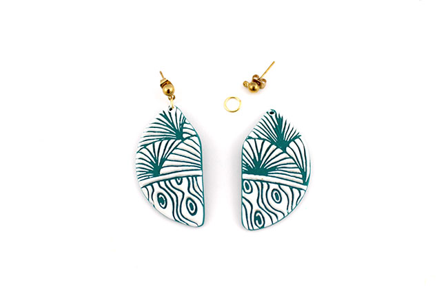 Boucles d'oreilles tropicales texturées : Etape 7