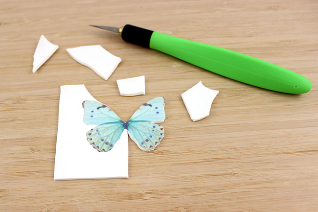 Collier papillon en organza, pâte Fimo et résine UV : Etape 2