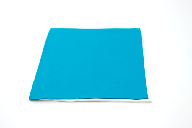 Boucles d'oreilles imitation wax en Fimo : Etape 1