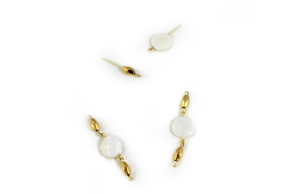 Sautoir attrape rêve avec perles et breloque en nacre : Etape 1