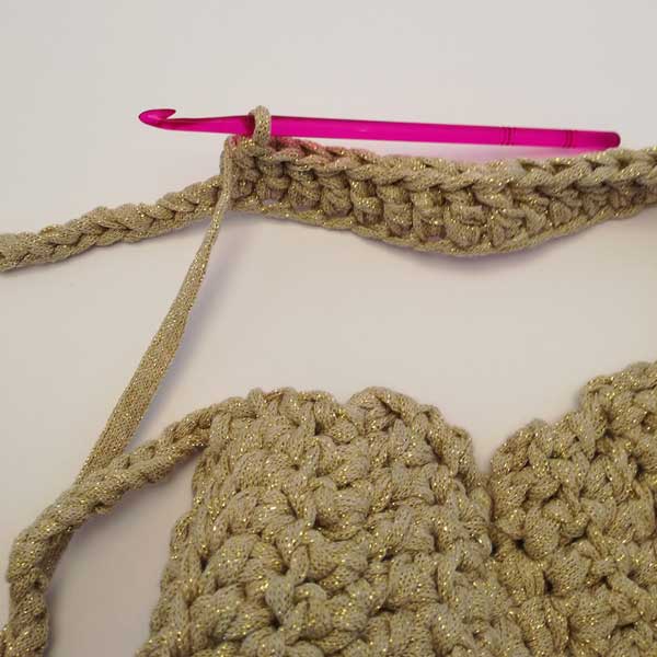 Sac rond DIY au crochet avec du fil trapilho : Etape 7 Sac rond DIY au crochet avec du fil trapilho : Etape 7