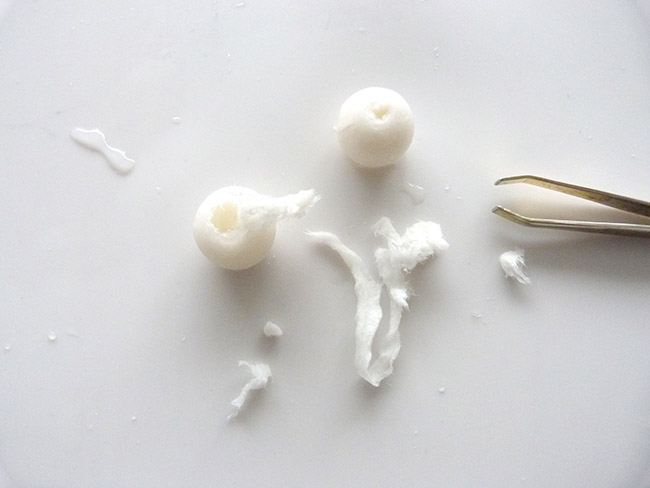 Boucles d'oreilles avec des perles creuses réalisées en pâte polymère : Etape 5