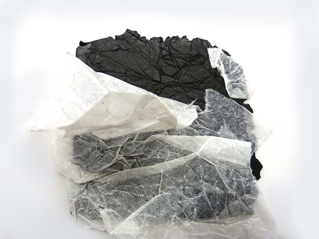 Parure en pâte polymère imitation bois et cuir motif aztèque avec impression silk-screen : Etape 7