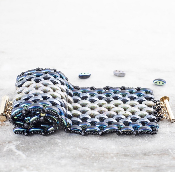 Bracelet avec Cali beads et Miyuki Delicas