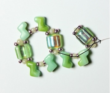 tutoriel-bracelet-zorro-beads-silky-beads-06