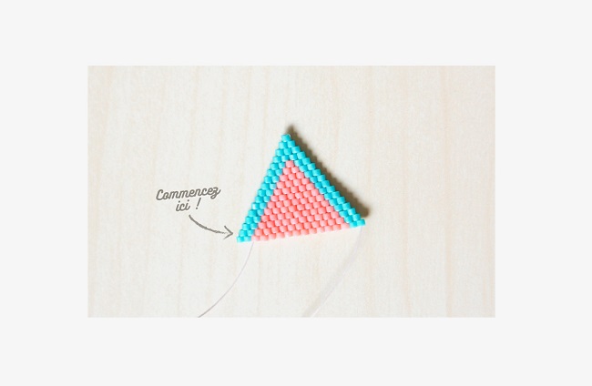 tutoriel-collier-tissage-brick-stitch-triangle-plumes-01