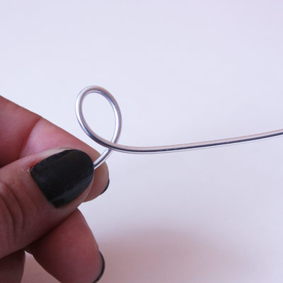 marque_place_former_boucle_alu2