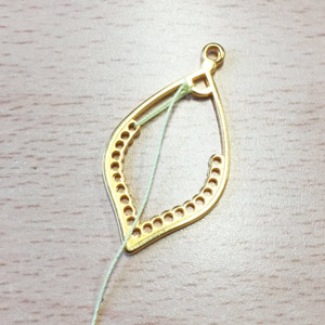 Boucles d'oreilles Fils tendus Lizbeth : Etape 14