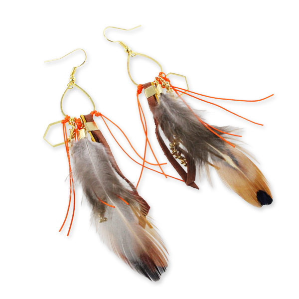 Boucles d'oreilles Plumes daim et fil nylon tressé