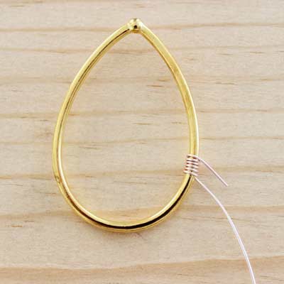 Boucles d'oreilles Fil Miyuki PureCrystal doré rose : Etape 1