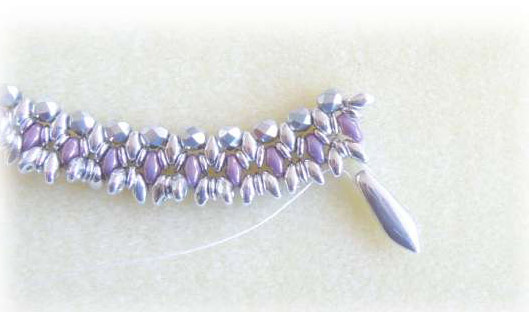 Collier Mahonia Dagues SuperDuo et O Bead : Etape 6