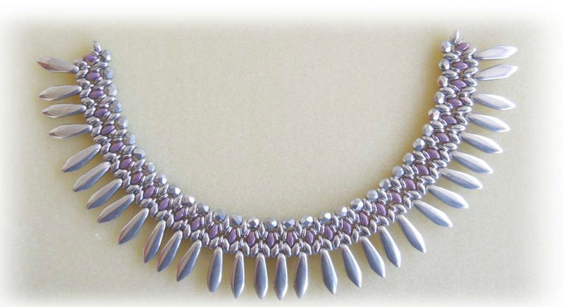 Collier Mahonia Dagues SuperDuo et O Bead : Etape 8