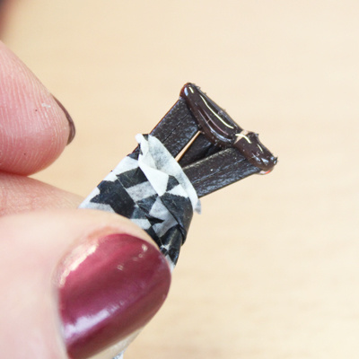 Porte-clés Homme cuir et breloques : Etape 3