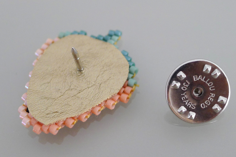 Assortiment de Pin's tranches de fruits en tissage de perles Miyuki : Etape 13