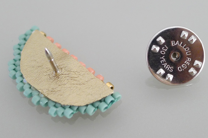 Assortiment de Pin's tranches de fruits en tissage de perles Miyuki : Etape 10