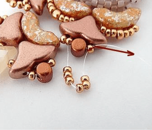 Boucles d'oreilles Ho ! avec perles en verre par Puca® : Etape 21