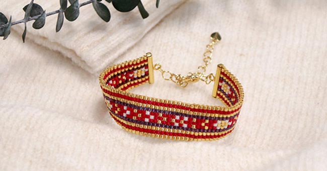 Bracelet tiss&eacute; avec embouts sp&eacute;cial tissage