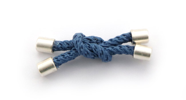 Bracelet en corde nœud marin fermoir aimanté : Etape 2
