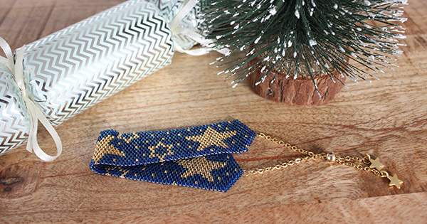 DIY Bracelet tissage peyote motif étoile bleu nuit et doré DIY Bracelet tissage peyote motif étoile bleu nuit et doré