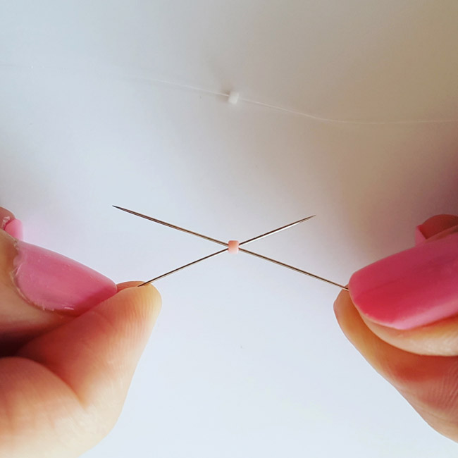 Broche Petite Chérie en tissage de perles brick stitch : Etape 1