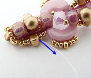 Bracelet Taylor avec des perles Telos par Puca : Etape 14