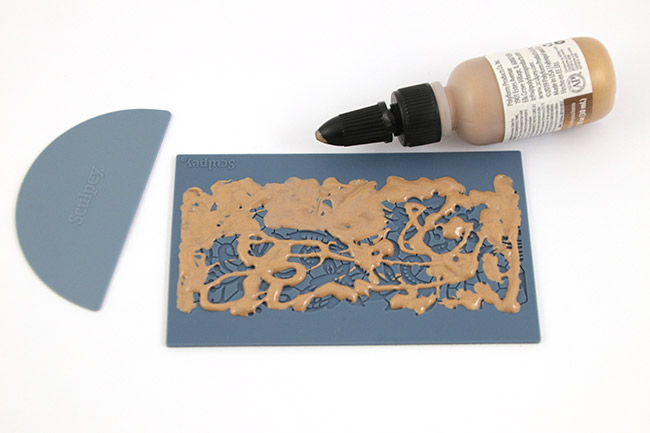 Polymère liquide moulage