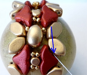 Perle de sapin Christmas par Puca®  : Etape 12