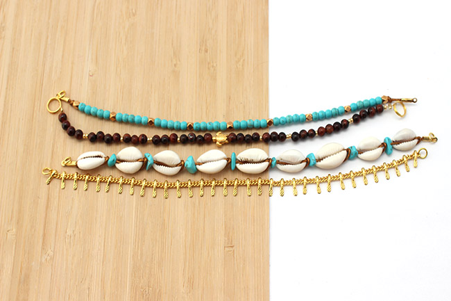 Chevillère multi-rangs perles gemmes et cauris : Etape 7