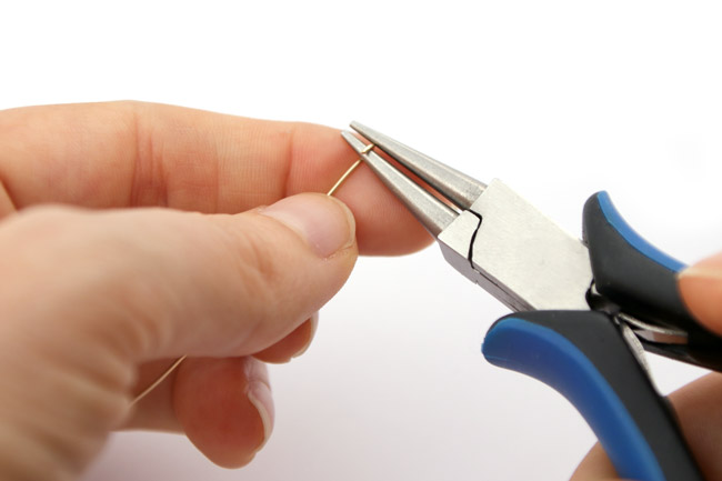 DIY Bracelet semainier en fil Gold Filled (or laminé) : Etape 2