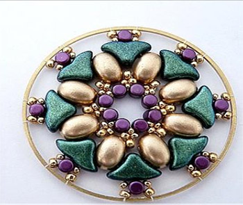 DIY Pendentif Holly avec perles en verre par Puca® : Etape 15