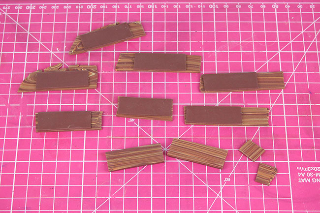 Collier en pâte polymère imitation bois et pierre : Etape 14