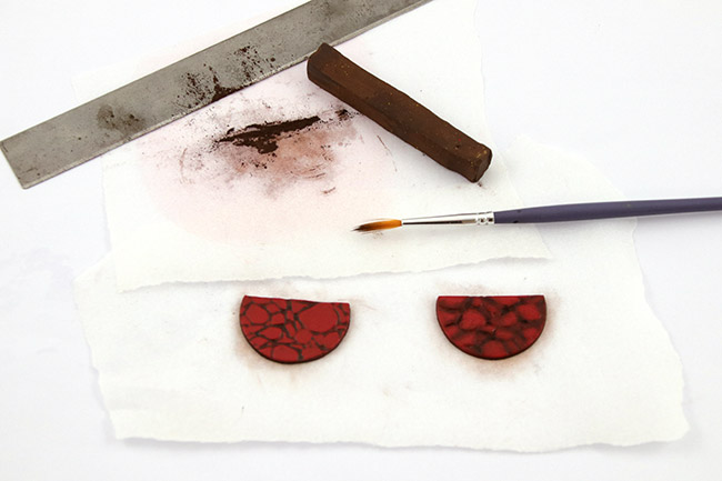 Boucles rouges en pâte polymère imitation croco : Etape 3