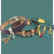 Poussoir attache breloque pour lacet plat 5 mm Doré à l'or fin x1