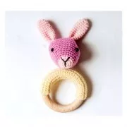 Anneau en bois 68 mm pour hochet avec amigurumi au crochet x2
