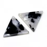 Sequin triangle en acétate de cellulose 16 mm Ecaille de tortue Blanc/Noir x1