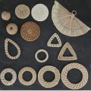 Triangle en rotin 32 mm pour créations DIY x1